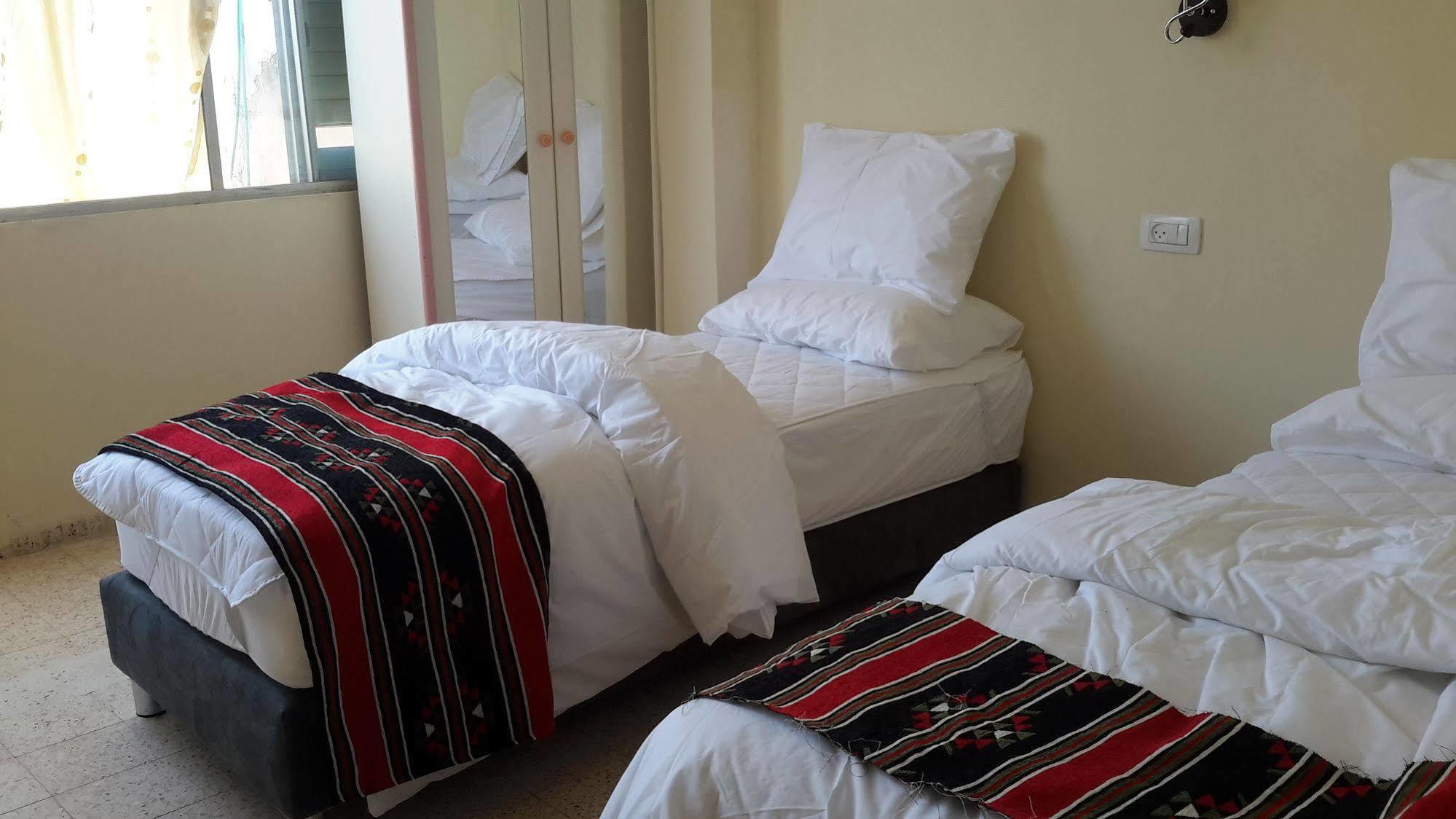 Daher Guest House นาซาเรธ ภายนอก รูปภาพ